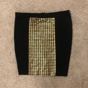 Very cute knee length skirt